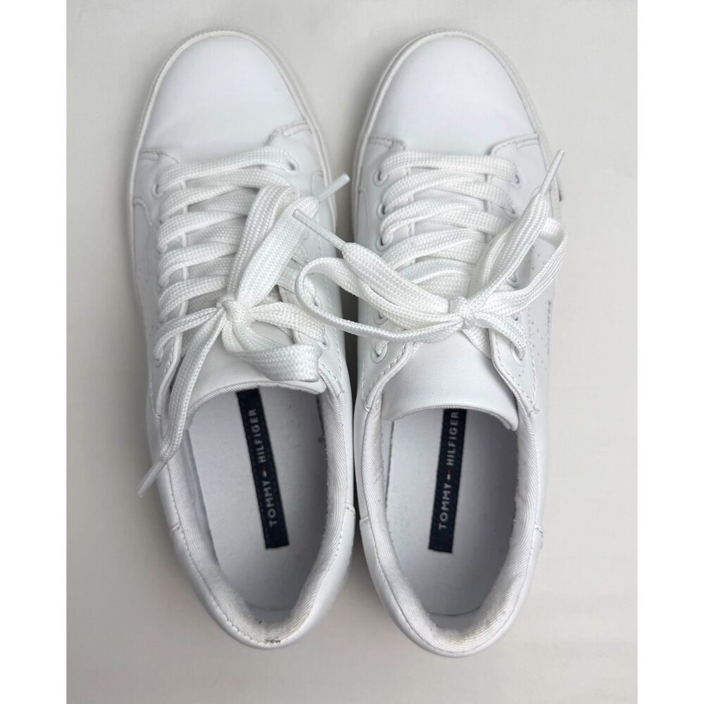 Tommy Hilfiger White Sneakers Womens 6.5 Lace Up Low Top Casual Shoes - Picture 5 of 7